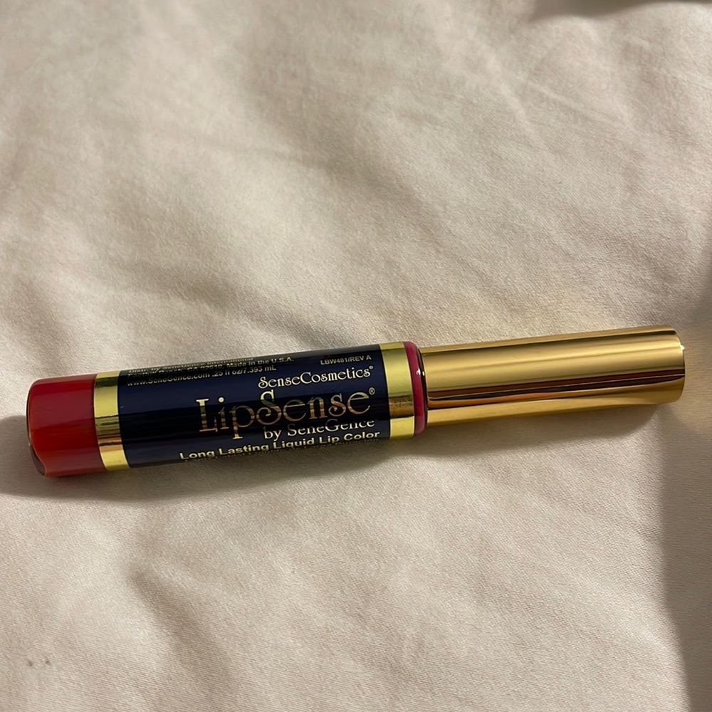 Senegence Lipsense mod magenta